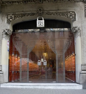 Uno de 50, Flagship